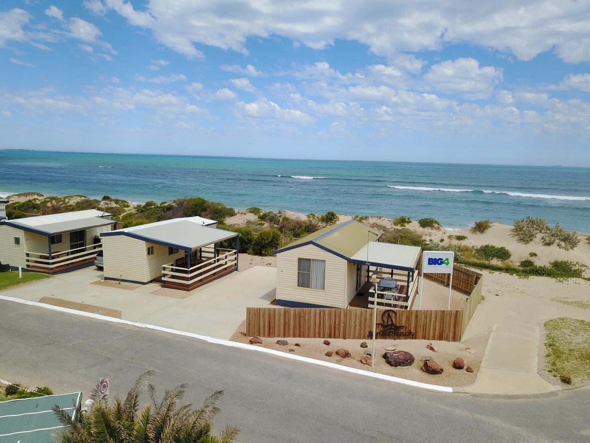 Sunset Beach Holiday Park Geraldton Exterior photo