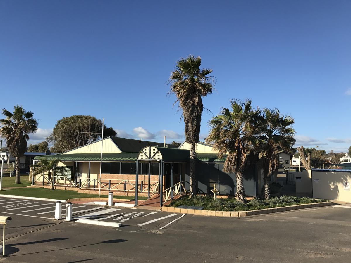 Sunset Beach Holiday Park Geraldton Exterior photo