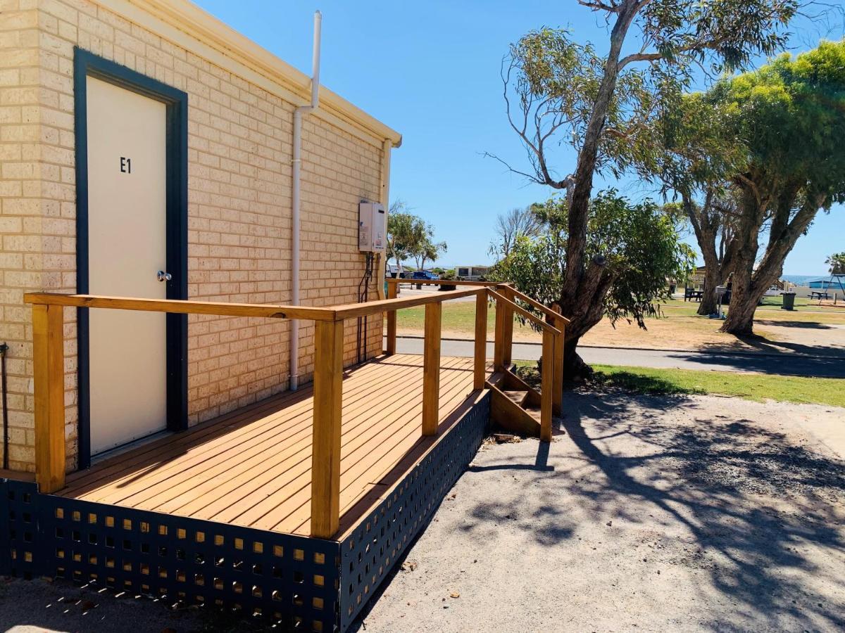 Sunset Beach Holiday Park Geraldton Exterior photo